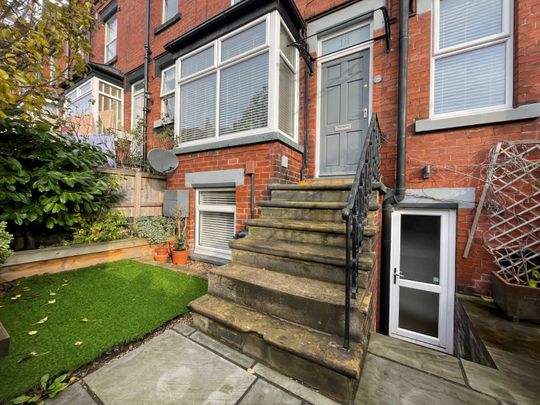 3 bedroom terraced house to rent - Photo 1