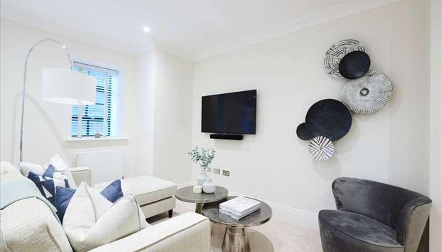 Palace Wharf, Rainville Road, Fulham, London, W6 - Photo 1