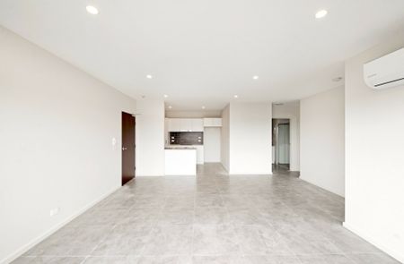 Top Floor Unit! - Photo 2