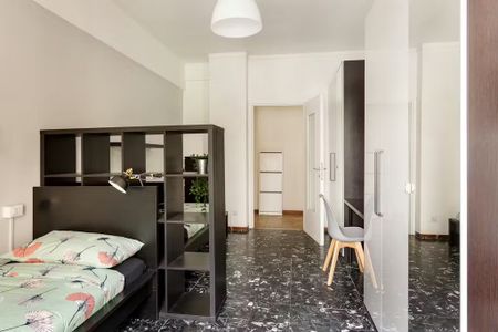 Largo Giovanni Battista Scalabrini, Milan, Lombardy 20146 - Foto 5