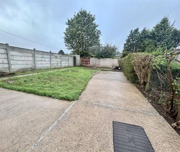 Denewood Crescent - Photo 4