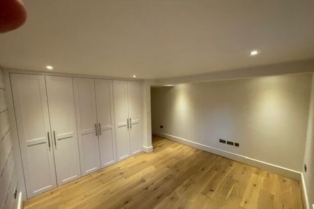 Hawthorn House, L18 - Photo 5