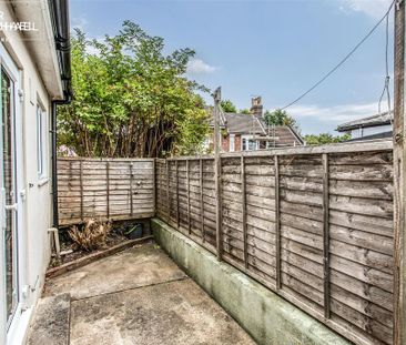 5 bedroom terraced house to rent - Photo 2