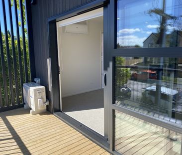 4/43 Yeovil Road, Te Atatu Peninsula - Photo 2