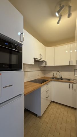 Location Appartement 2 pièces 52m² NEUILLY SUR SEINE 92200 - Photo 2