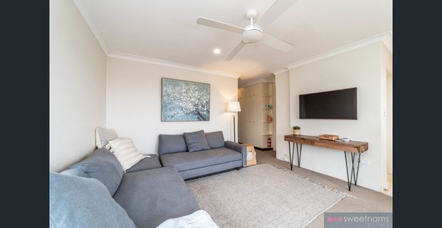 Top Floor with Views to Shelly Beach - Photo 1