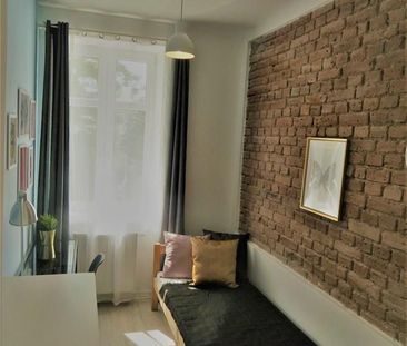 Łódź Łódź-Górna, Księdza Biskupa Ignacego Krasickiego - Photo 2