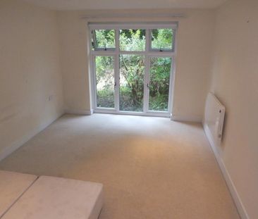 2 bedroom detached bungalow to rent - Photo 4