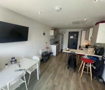 1 bedroom terraced house to rent - Photo 5
