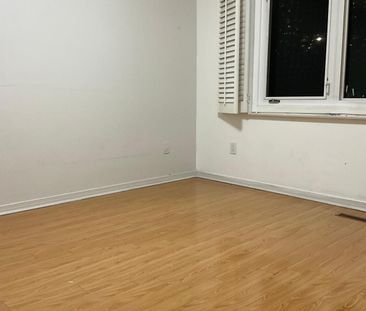 For Lease - 211 Macedonia Crescent Unit# Upper, Mississauga, Ontario - Photo 6
