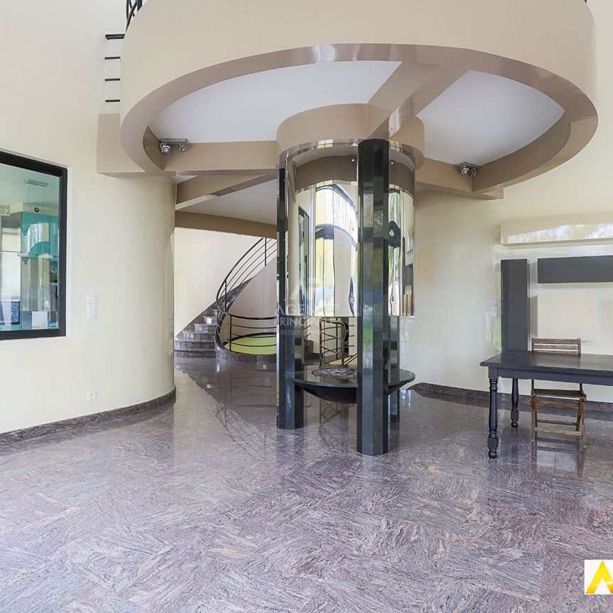 Tout savoir sur cette maison dans le quartier Marine, à Maisons-Laffitte - Photo 1