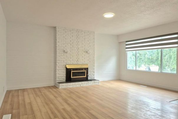 11166 80 Avenue, Delta - Photo 1