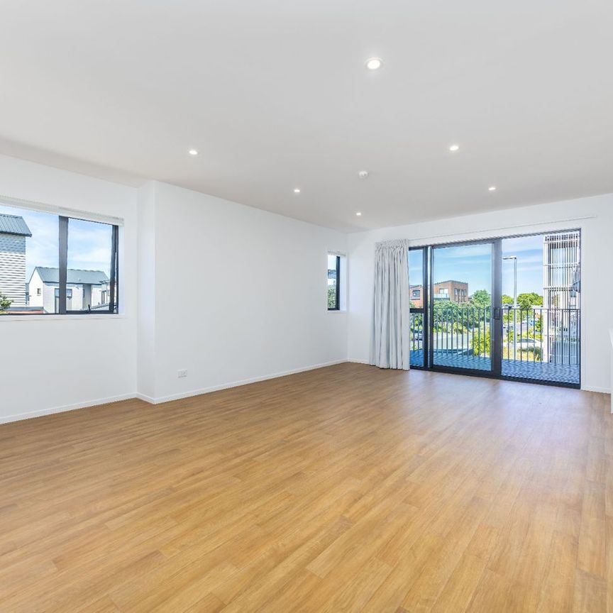 104/24 Peihana Road Hobsonville - Photo 1