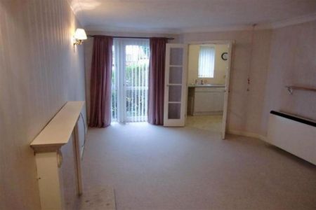 2 bedroom retirement property to rent - Photo 4
