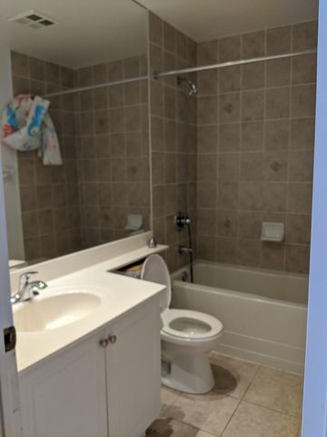 For Lease - 1 Clairtrell Road Unit# 207, Toronto, Ontario - Photo 4