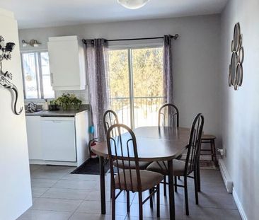 5½ à louer, Sainte-Rose, Laval - Photo 1