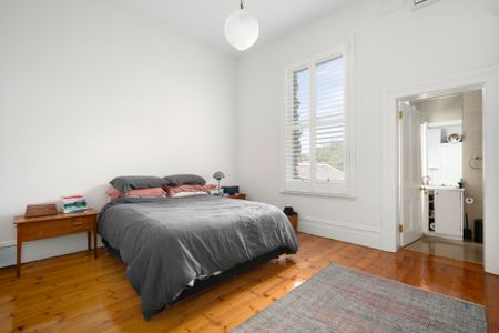 221 Canterbury Road, St Kilda West VIC 3182 - House For Rent | Domain - Photo 3
