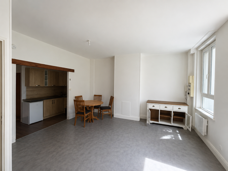 Location Appartement 2 pièces 50m² CALAIS 62100 - Photo 2