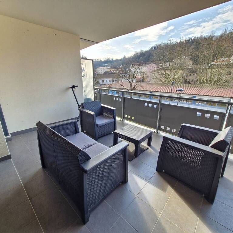 Location Appartement 3 pièces 70m² BOURGOIN JALLIEU 38300 - Photo 1