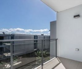 Contemporary 1-Bedroom Apartment ! - Photo 2