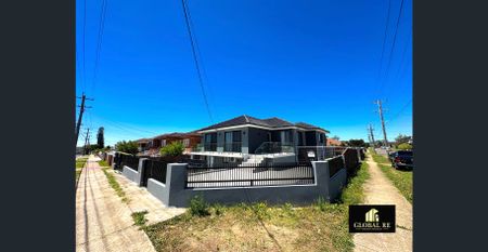 FULLY UPGRADED 4-BEDROOM UPPER-LEVEL RESIDENCE - Photo 3