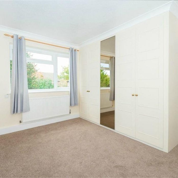 2 bedroom maisonette to rent - Photo 1