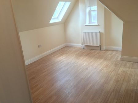 1 Bed Flat, Very Near Hamilton Road Area, W5 - Photo 5