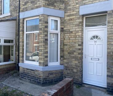 2 bedroom ground floor flat to rent - Photo 1
