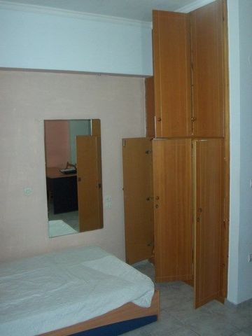 Studio/Γκαρσονιέρα για ενοικίαση Κέντρο (Ρίο) - Φωτογραφία 5