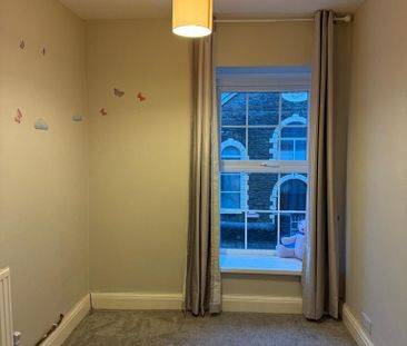 2 bedroom terraced house to rent - Photo 2