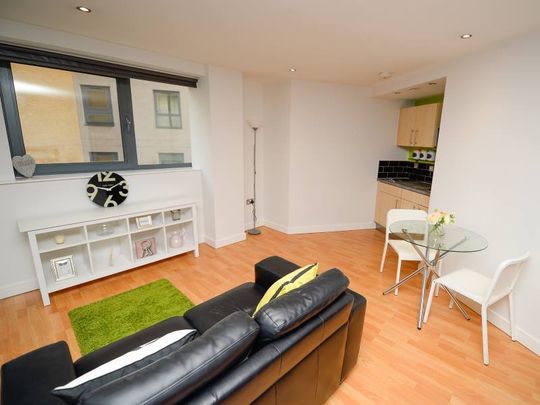 Studios - Ground/Inner Facing - Photo 1