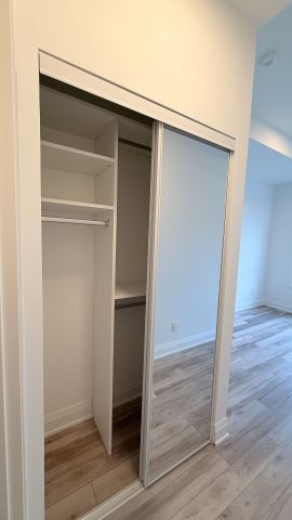 For Lease - 3250 Carding Mill Trail Unit# 523, Oakville, Ontario - Photo 4