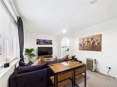 1 bedroom apartment to rent - Photo 2