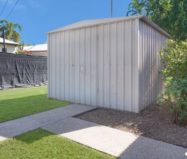 STYLISH, LOW-MAINTENANCE LIVING IN LEAFY GUNN - Photo 2