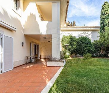 Lisboa, Lisbon 2645 - Photo 1