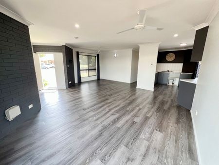 Stylish & Well-Appointed Duplex Offering Comfort and Privacy - Photo 3