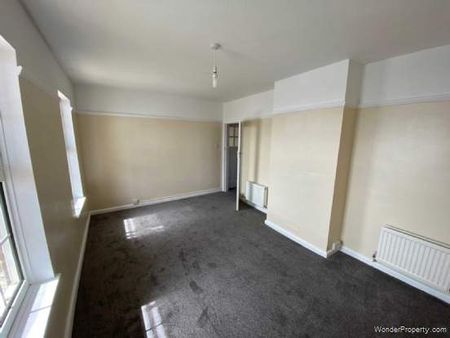 2 bedroom property to rent in Eastbourne - Photo 2