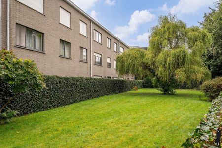 Ruim hoek appartement ca.150m² in het centrum van Brasschaat - Foto 2