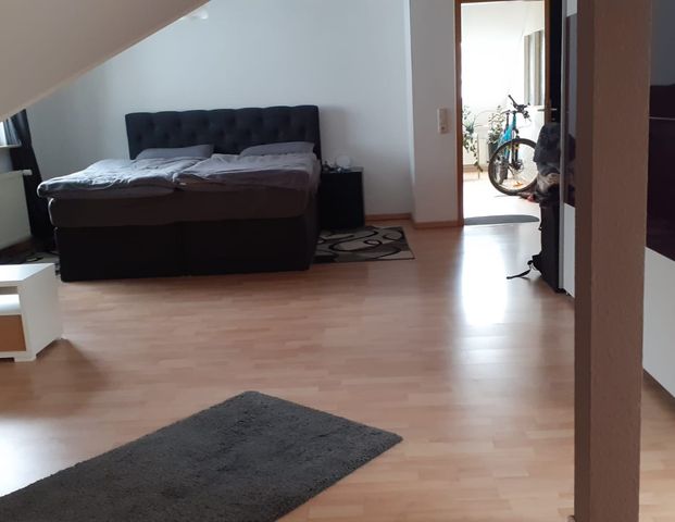 3-Zimmer Dachgeschoss-Wohnung mit herrlichem Balkon - Foto 1