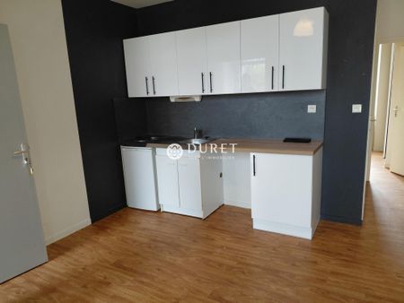Location Appartement 2 pièces 30m² CHOLET 49300 - Photo 2