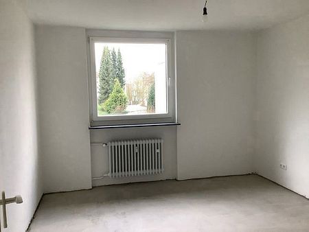 Helle 2,5-Zimmer-Wohnung mit Tageslichtbad und Balkon / Freifinanziert - Photo 4