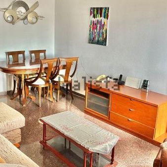 Alquiler de piso en Avenida Pintor Portela, 40 - Photo 1