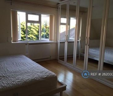1 bedroom in a house share to rent - Photo 5