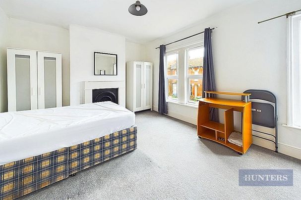 5 bedroom terraced house to rent - Photo 1