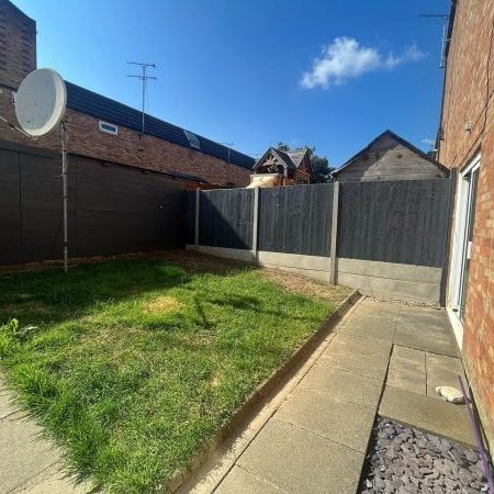 LAINDON, BASILDON - Photo 1