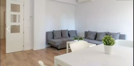 Calle de Elvira, Madrid, Community of Madrid 28028 - Photo 4