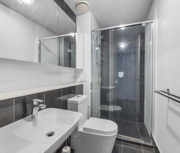 Chic Living in the Heart of St Kilda - Photo 3