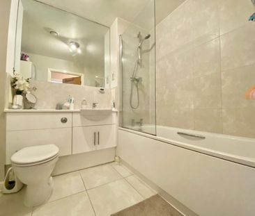 1 bedroom Flat To Let - Photo 6