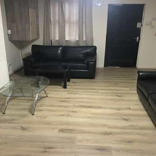 3 bedroom flat to rent - Photo 1