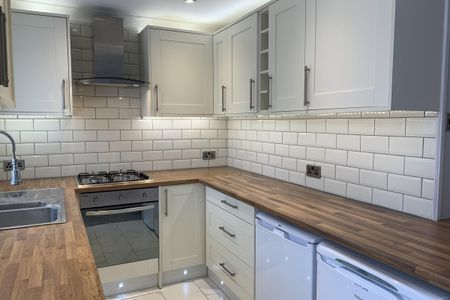 Coxtie Green Road - Photo 5